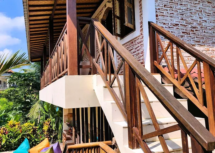 Villa Danaya's *